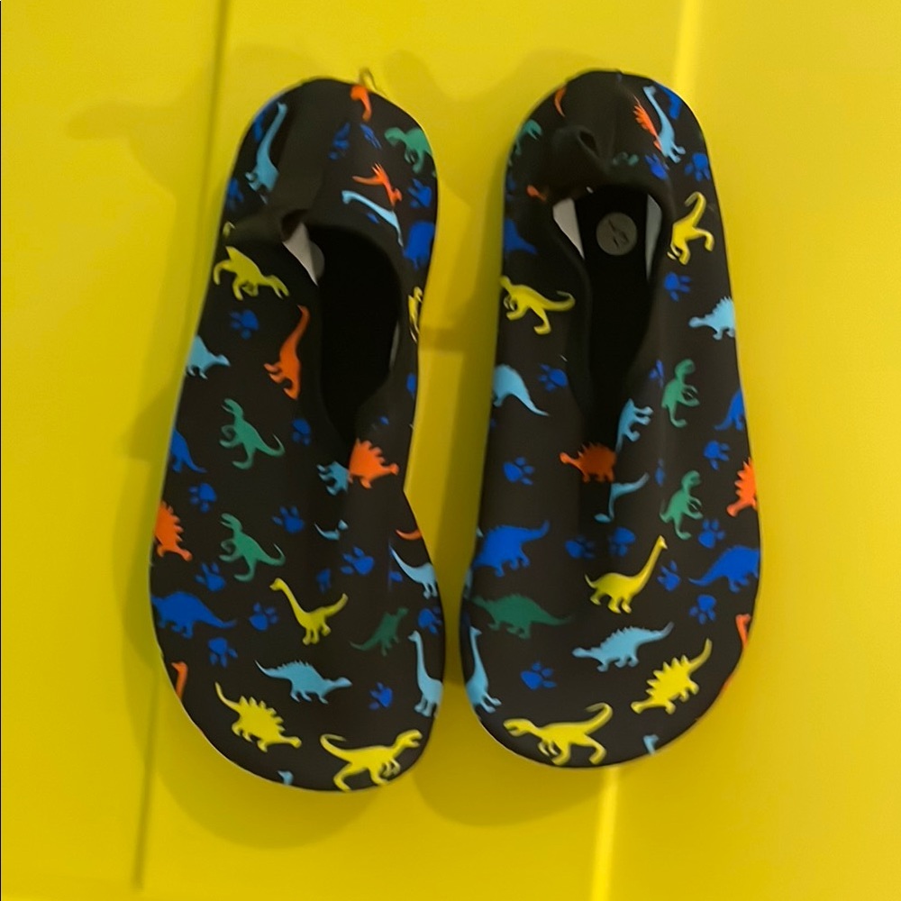 Kids Dinosaur Print water Shoes size 13 boys